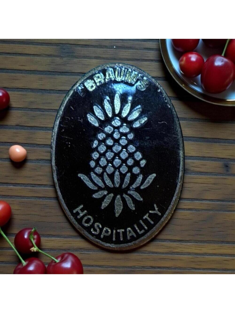 Braums Fast Food Hospitality Service Employee Recognition Enamel Lapel Pin
